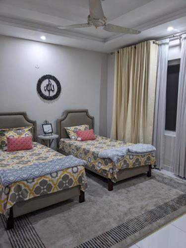 Modern Luxury 3 BHK secure and peaceful - image 11