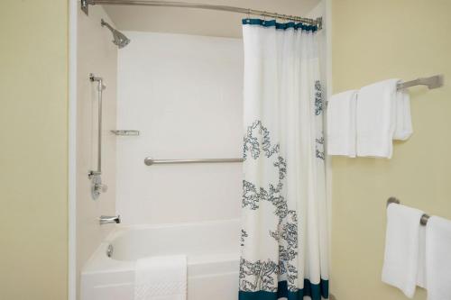 Residence Inn Bakersfield - image 12