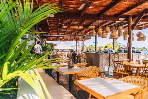 Ristorante, Tropical Suites Hotel in Bocas del Toro