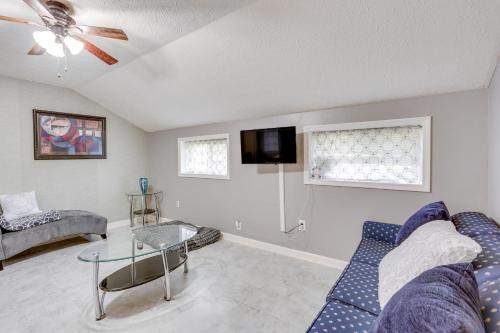 Dawsonville Apartment with Covered Patio! in Dawsonville, USA