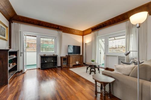 Elegante appartamento 130mq in stile classico, Roma (foto 2)