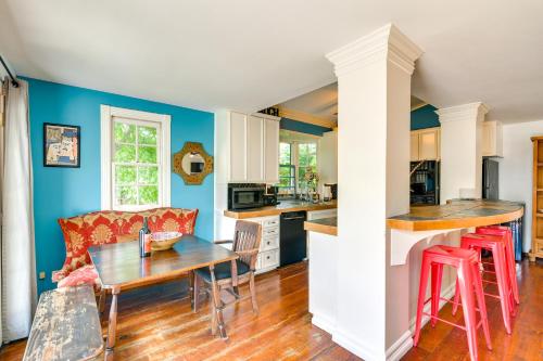Texas Escape with Private Pool, Grill and Balconies! in Kemah, USA