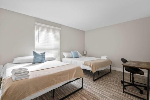 Modern Elegance Two-Bedroom One-Bathroom in Rochester Hills in Rochester Hills, USA