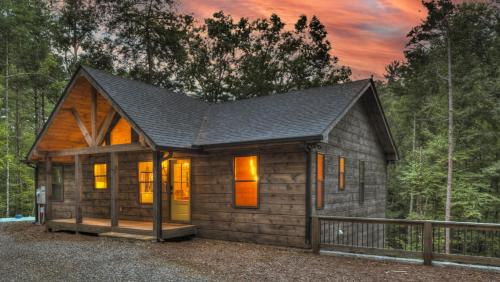 The Retreat at Laurel Creek in Blue Ridge, USA