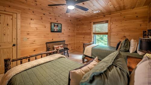 The Retreat at Laurel Creek - image 6