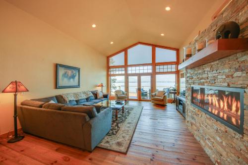 Sandpoint Waterfront Getaway on Lake Pend Oreille! in Sandpoint (ID)