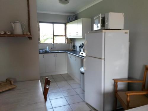 2 bedrooms, 5 beds