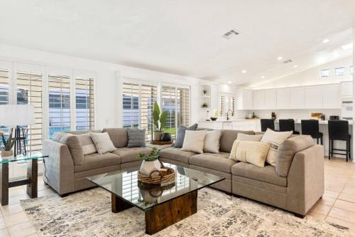 Home - 73181 Bel Air Rd, Palm Desert in Palm Desert, USA