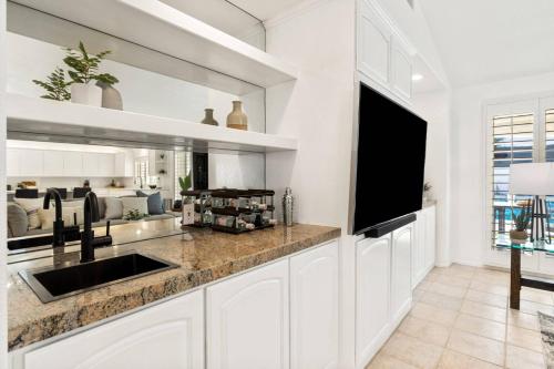 Home - 73181 Bel Air Rd, Palm Desert in Palm Desert, USA