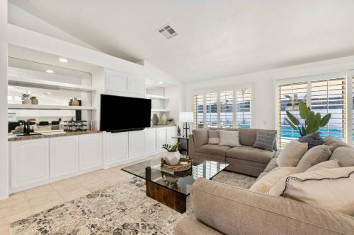 Home - 73181 Bel Air Rd, Palm Desert in Palm Desert, USA