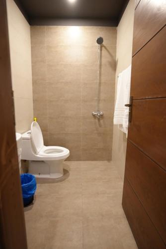 Hotel Crossroads - image 13