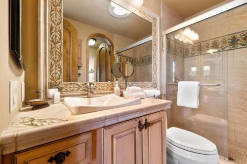 *Palm Valley CC, 38029 Crocus Lane in Palm Desert, USA