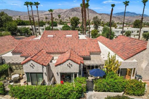 El Paseo Village, 45418 Lupine Lane in Palm Desert, USA