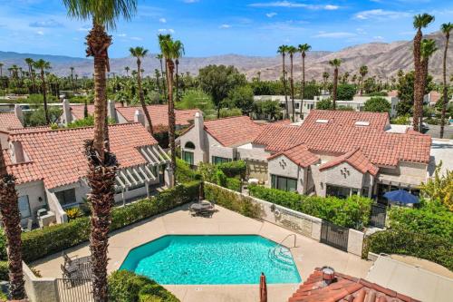 El Paseo Village, 45418 Lupine Lane in Palm Desert, USA