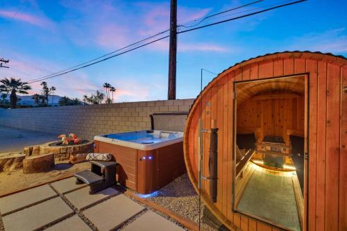Home - 45374 Garden Square, Palm Desert in Palm Desert, USA