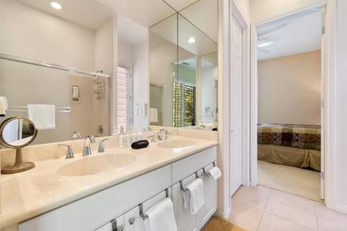 Versailles, 6 Cartier Court, Rancho Mirage in Rancho Mirage, USA