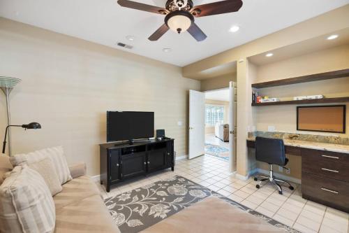 Desert Breezes, 43601 Saint Kitts Ct, Palm Desert in Palm Desert, USA