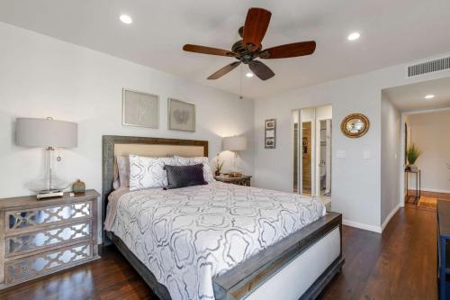 *Sandroc Condominiums #27, 45451 Lupine Lane in Palm Desert, USA
