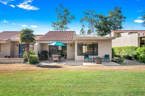 *Palm Desert Resort CC, 77138 Pauma Valley Way in Palm Desert, USA