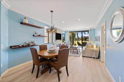 *Palm Valley CC, 38033 Crocus Lane in Palm Desert, USA