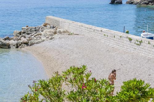 Apartments Niko - 50m from beach - image 10