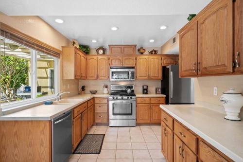 Home - 71541 Gardess Rd, Rancho Mirage in Rancho Mirage, USA