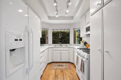 Wedgewood Glen, 220 Via Reneca, Palm Desert in Palm Desert, USA