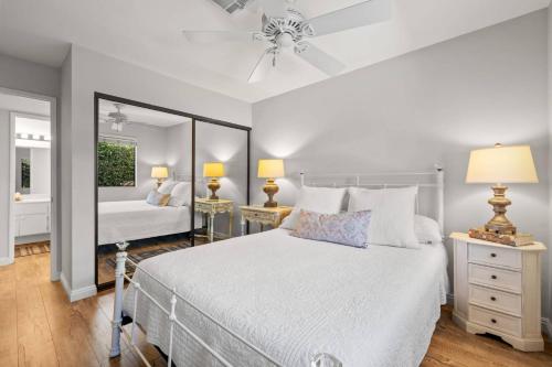 Wedgewood Glen, 220 Via Reneca, Palm Desert in Palm Desert, USA
