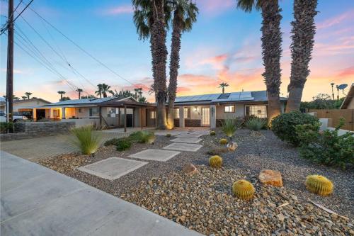 Home - 42265 Wisconsin Ave, Palm Desert in Palm Desert, USA