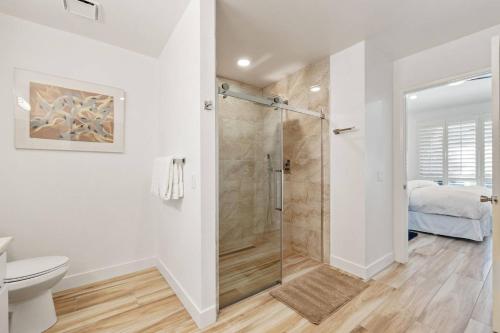 *Palm Valley CC, 76687 Chrysanthemum Way in Palm Desert, USA