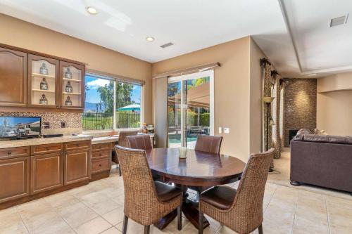 Chatham Court, 74095 Claridge Place Palm Desert in Palm Desert, USA