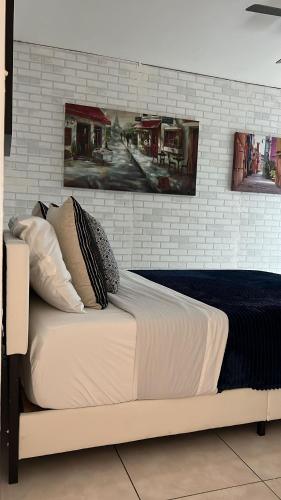 Entire 2 Bedroom in Fort Lauderdale, USA