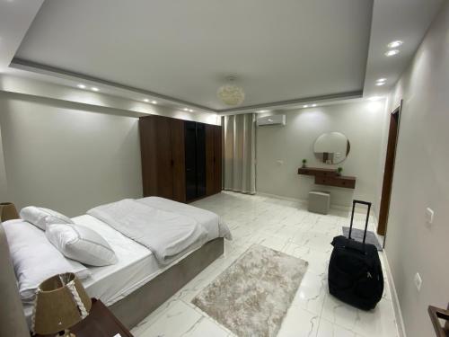 شقه فندقيه حديثه فرش جديد بالمهندسين للإيجار, Il Cairo (foto 2)