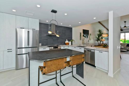 Palm Valley CC - 76800 Chrysanthemum Way in Palm Desert, USA