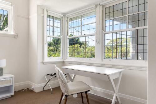 Balmoral Beach House - Footsteps to Beach - image 6