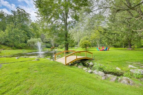 Serene Holmes Cottage Near Lakes and Trails! in Pawling