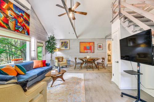 Serene Holmes Cottage Near Lakes and Trails! in Pawling