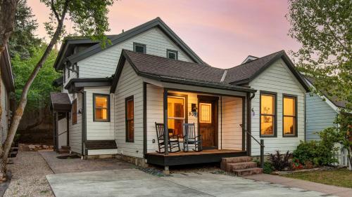 909 Park Ave home - image 10