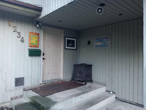 End of Season Sale- Cheap Rooms in Surrey- Hurry Last 3 Days in Surrey, Canada