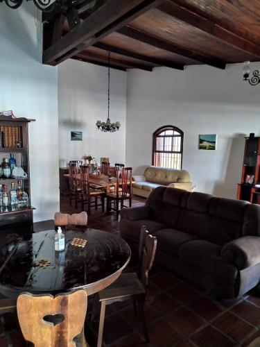 Casa Guarujá (Casa Guaruja) in Enseada