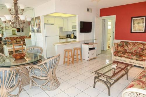 Aloha Condominium - On the Intracoastal - Walk to the Beach - image 11