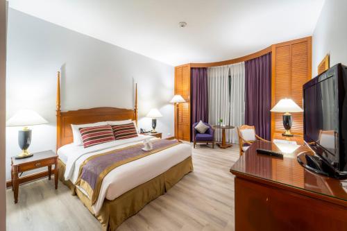 room detail thumbnail 1