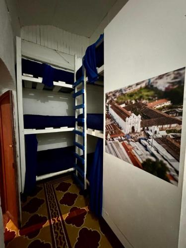 Kamazoztz Hostel and Travel, Antigua Guatemala (foto 3)