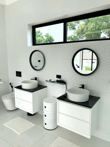 White Lagoon White Lagoon