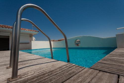 Swimming pool, Hotel Grand Cap Rooftop Pool in Agde