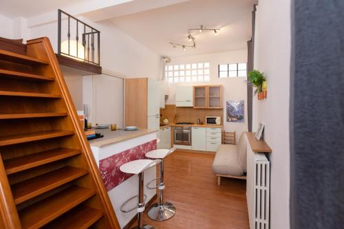 Soft Colors Exclusive Apartment - Navigli District - M2, Milán