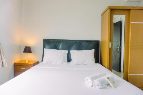 Fancy and Nice 1BR at Paramount Skyline Apartment By Travelio, Tangerang