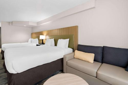 Country Inn & Suites by Radisson Columbia Airport SC - image 7