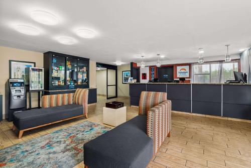 Suburban Studios Columbia Northwest in Columbia, USA