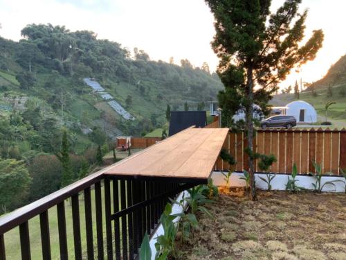Hanara Private Glamping in Cisarua